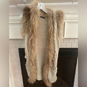 Dolce Cabo Vest Rabbit & Raccoon Fur W/ Hook & Eye Closure - Medium